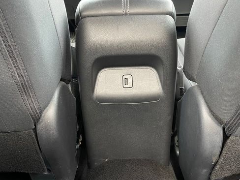 Used 2024 Nissan Sentra SV FWD image 25