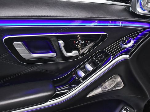 Used 2021 Mercedes-Benz Maybach S 580 4MATIC image 10