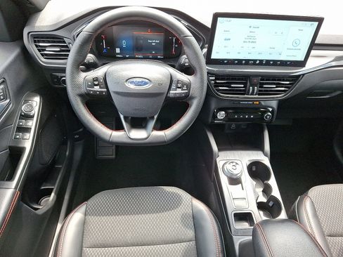 Used 2025 Ford Escape ST-Line w/ Tech Pack #1 image 12