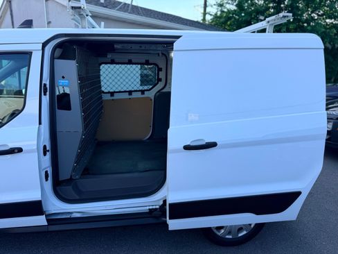 Used 2022 Ford Transit Connect XL FWD image 14