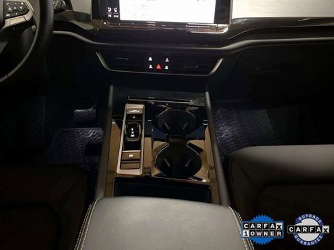 Used 2025 Volkswagen Atlas Cross Sport SE w/ Black Wheel Package image 12