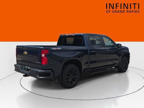Used 2021 Chevrolet Silverado 1500 Custom w/ Safety Confidence Package AWD/4WD image 5