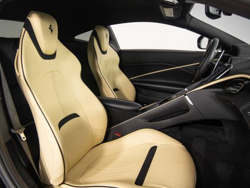 Certified 2022 Ferrari Roma RWD image 44
