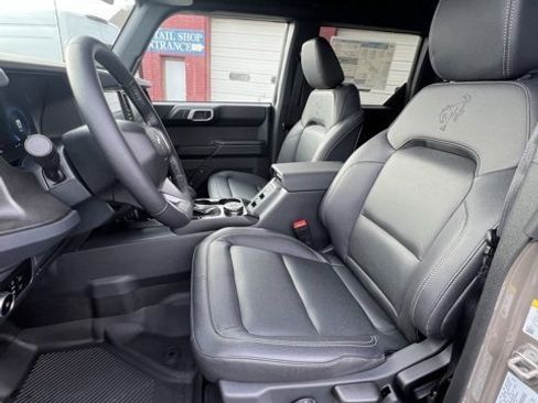 New 2025 Ford Bronco Badlands w/ Sasquatch Package image 9