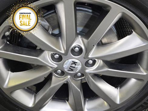 Used 2016 Kia Sorento SX image 10