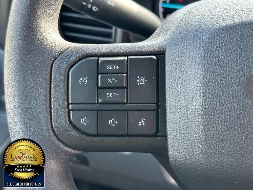 Used 2023 Ford F550 4x4 Regular Cab Super Duty image 10