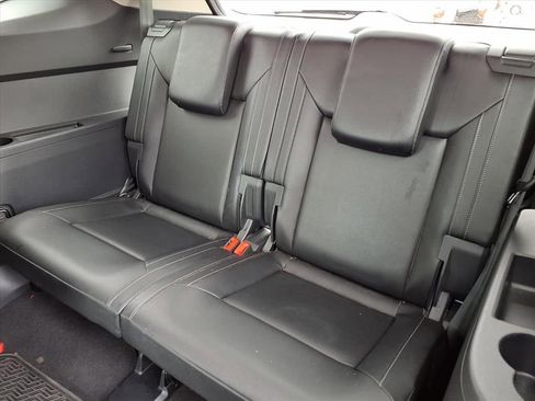 Used 2019 Volkswagen Atlas SE w/ Towing Package image 18