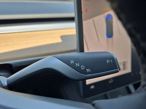 Used 2023 Tesla Model 3 Standard Range RWD image 28