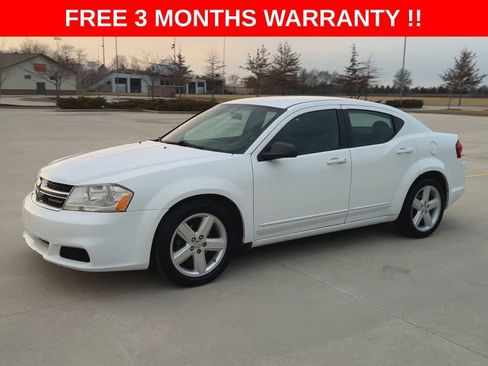 Used 2013 Dodge Avenger SE image 4