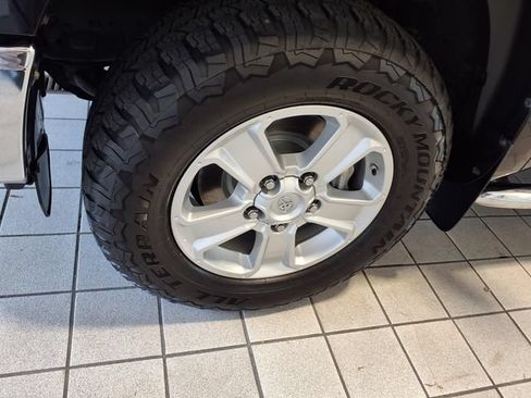 Used 2021 Toyota Tundra SR5 AWD/4WD image 5