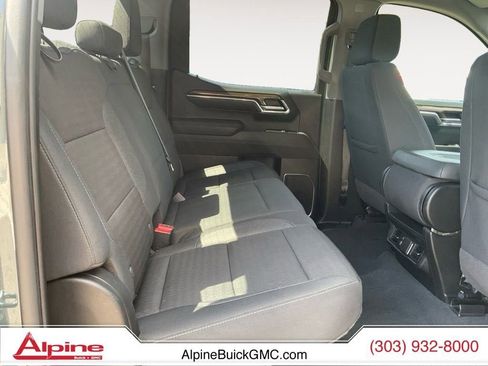 Used 2025 Chevrolet Silverado 1500 LT AWD/4WD image 13
