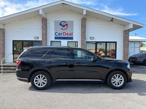 Used 2023 Dodge Durango SXT image 8
