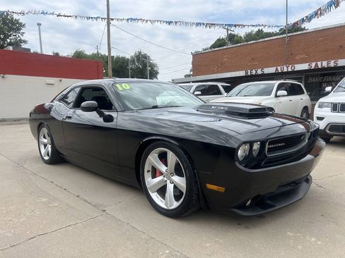 Used 2010 Dodge Challenger SRT8 w/ SRT Option Group II RWD image 4