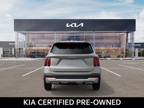 Certified 2026 Kia Sorento LX FWD image 5