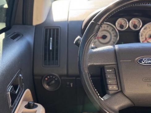 Used 2010 Ford Edge SEL image 14