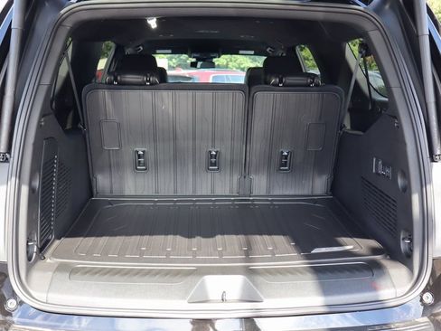 New 2025 GMC Yukon XL Elevation AWD/4WD image 23