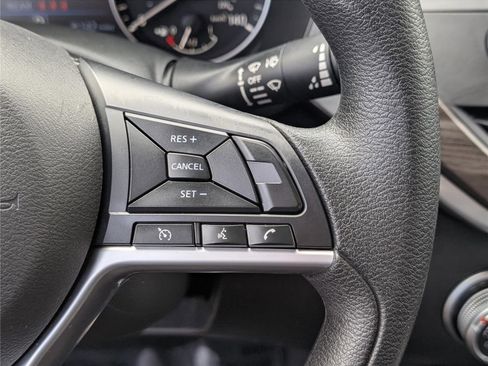 Used 2024 Nissan Altima 2.5 SV image 22