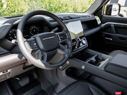 New 2026 Land Rover Defender 110 X-Dynamic SE AWD/4WD image 2