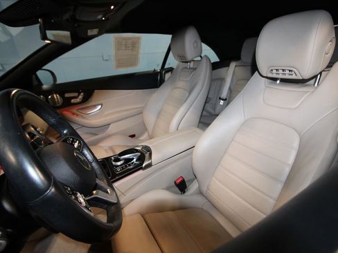 Used 2020 Mercedes-Benz C 300 Cabriolet image 4