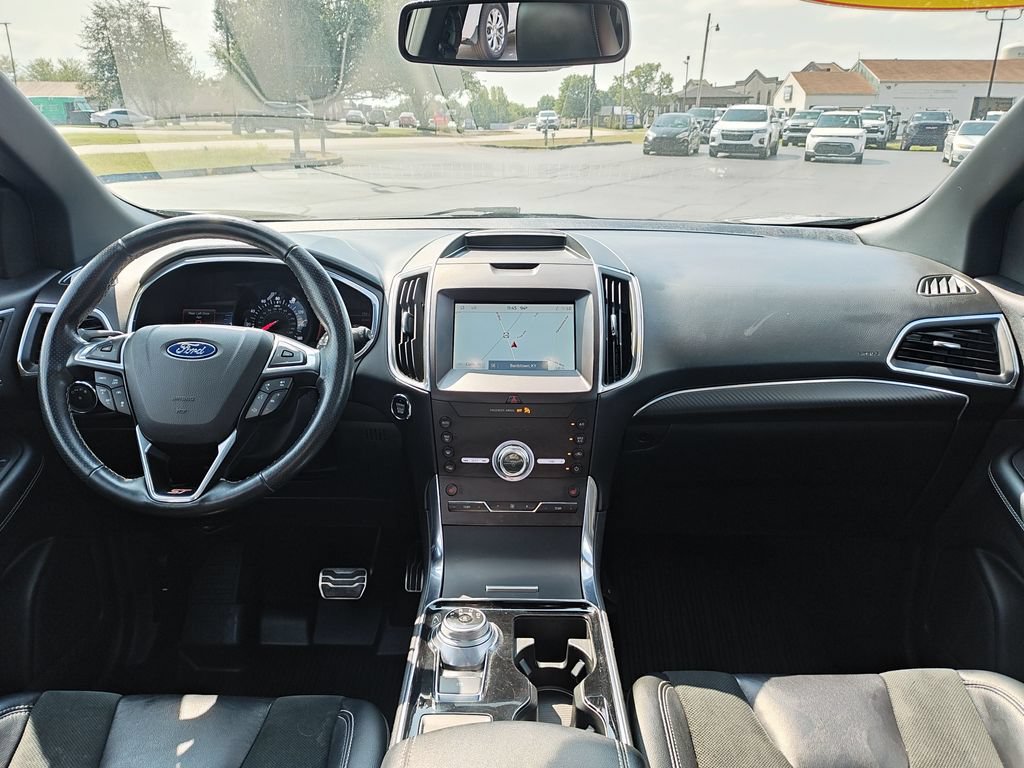 Used 2020 Ford Edge ST w/ Cold Weather Package AWD/4WD image 15