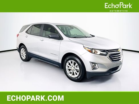 Used 2020 Chevrolet Equinox LS FWD image 1