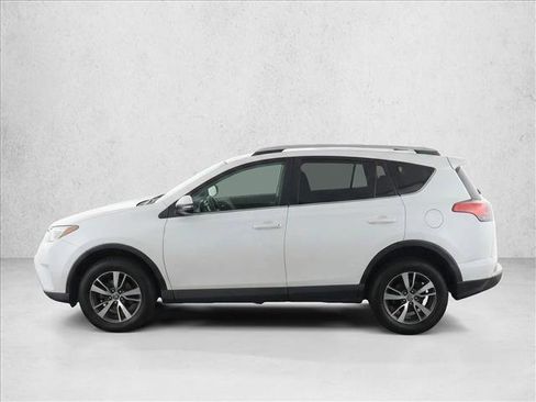 Used 2017 Toyota RAV4 XLE w/ Plus Extra Value Package FWD image 4