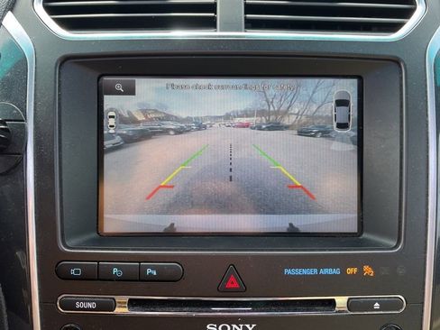 Used 2016 Ford Explorer Limited w/ Equipment Group 301A image 11