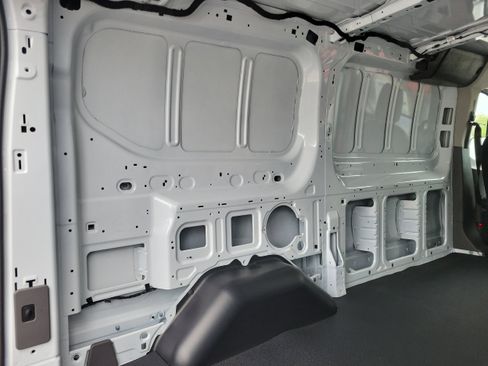 New 2026 Ford Transit 150 Low Roof RWD image 7