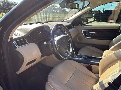 Used 2018 Land Rover Discovery Sport HSE image 13