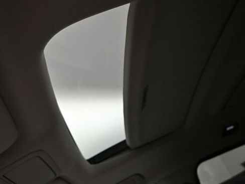 Used 2025 Honda Odyssey Touring image 18