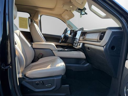 Used 2024 Ford Expedition Max Limited image 15