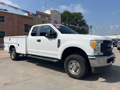 Used 2017 Ford F350 XL w/ Power Equipment Group AWD/4WD image 1