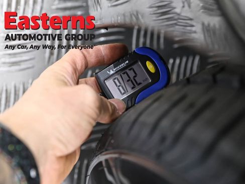 Used 2018 Tesla Model 3 Long Range image 21