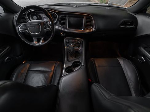 Used 2018 Dodge Challenger SXT Plus RWD image 5