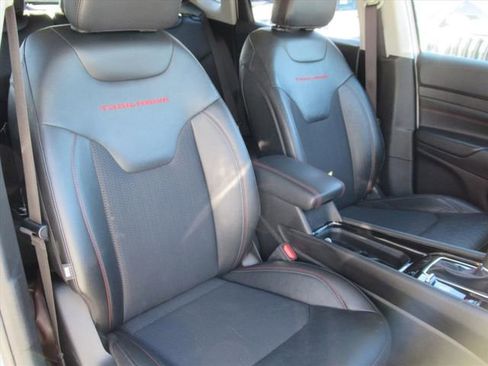 Used 2022 Jeep Compass Trailhawk w/ Trailhawk Convenience Group image 7