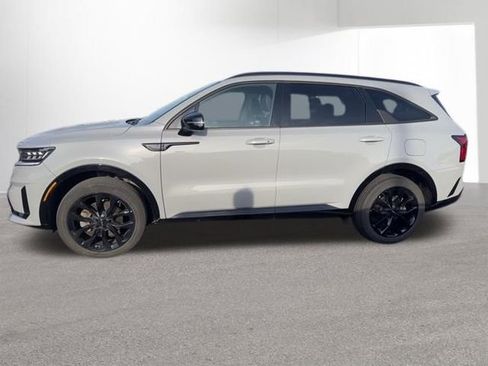 Certified 2022 Kia Sorento SX FWD image 3