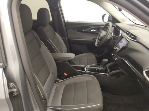 Used 2021 Chevrolet TrailBlazer LT w/ Convenience Package FWD image 21