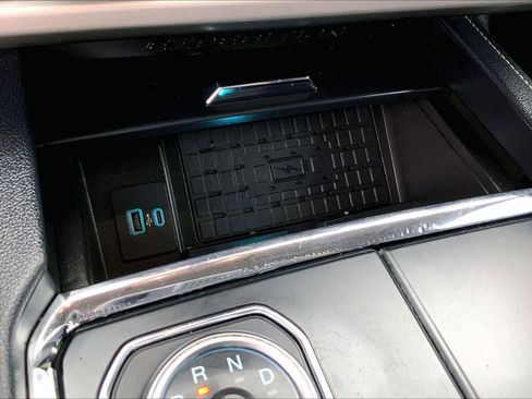 Used 2023 Ford Expedition XLT image 30