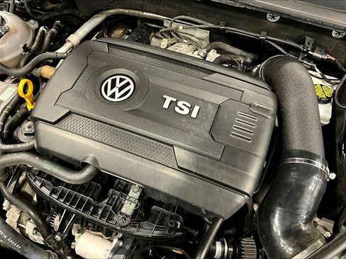 Used 2019 Volkswagen GTI S FWD image 31