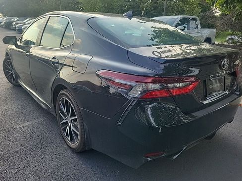 Used 2023 Toyota Camry SE w/ Convenience Package FWD image 8