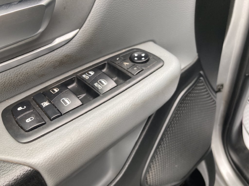 Used 2019 RAM 1500 Big Horn AWD/4WD image 14