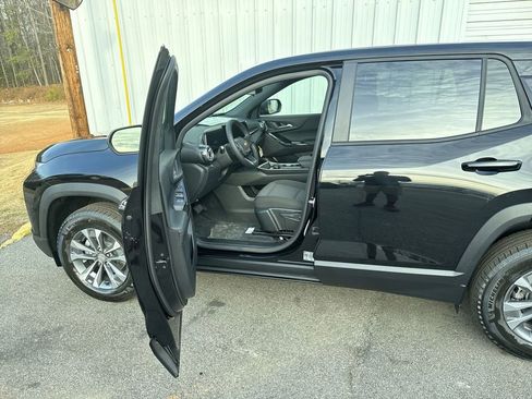 New 2026 Chevrolet Equinox LT image 13