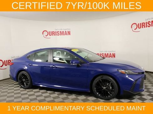 Used 2025 Toyota Camry SE FWD image 8