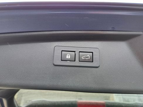 Used 2020 Subaru Outback Touring AWD/4WD image 13