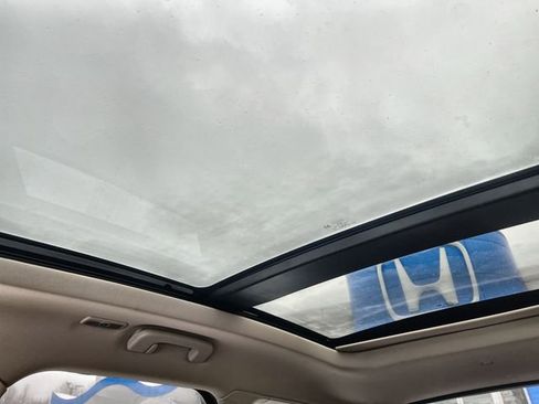 Used 2022 Lincoln Corsair AWD w/ Premium Package image 18