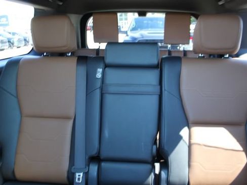 Used 2025 Lexus GX 550 w/ Accessory Package (Z1) AWD/4WD image 26