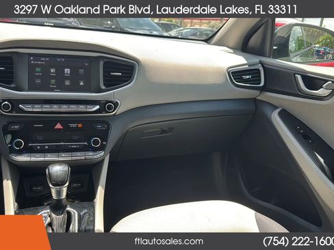 Used 2018 Hyundai Ioniq Blue FWD image 27