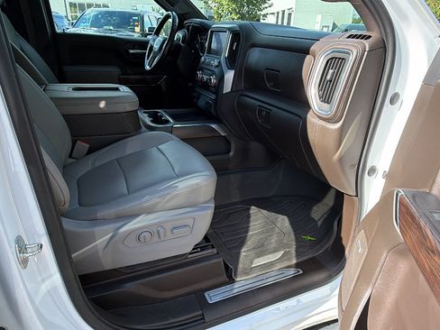 Used 2021 GMC Sierra 1500 SLT w/ SLT Premium Plus Package AWD/4WD image 21