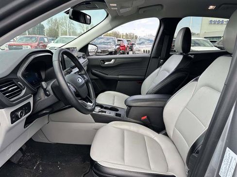 Used 2024 Ford Escape Platinum AWD/4WD image 10