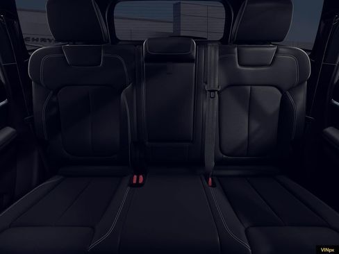 New 2026 Jeep Grand Cherokee Altitude image 17